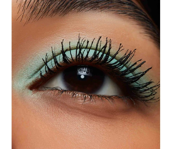 M•A•C Lash Dry Shampoo Mascara Refresher