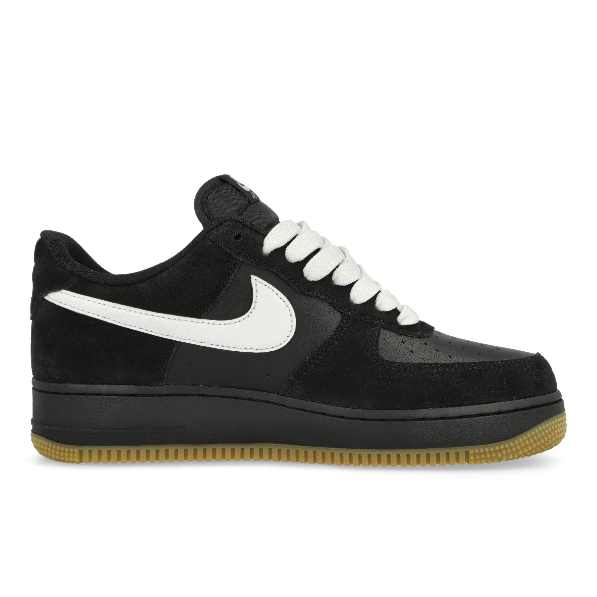 Nike<br>Air Force 1 '07 LV8