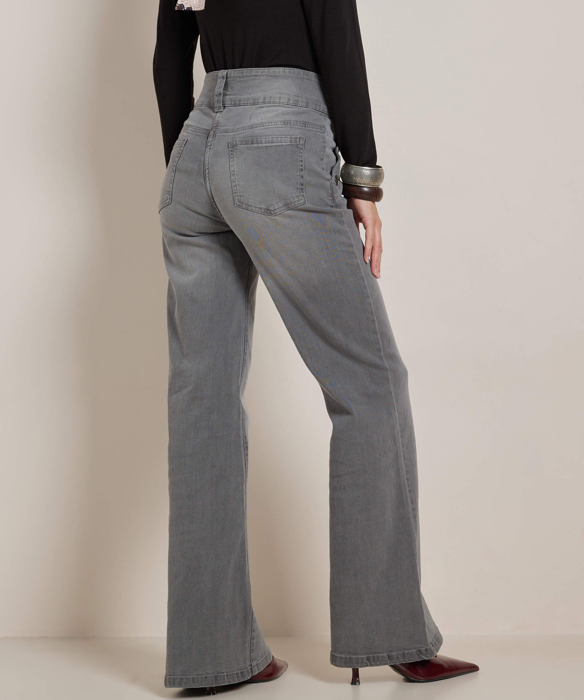 wide fit stretch jeans met knopen