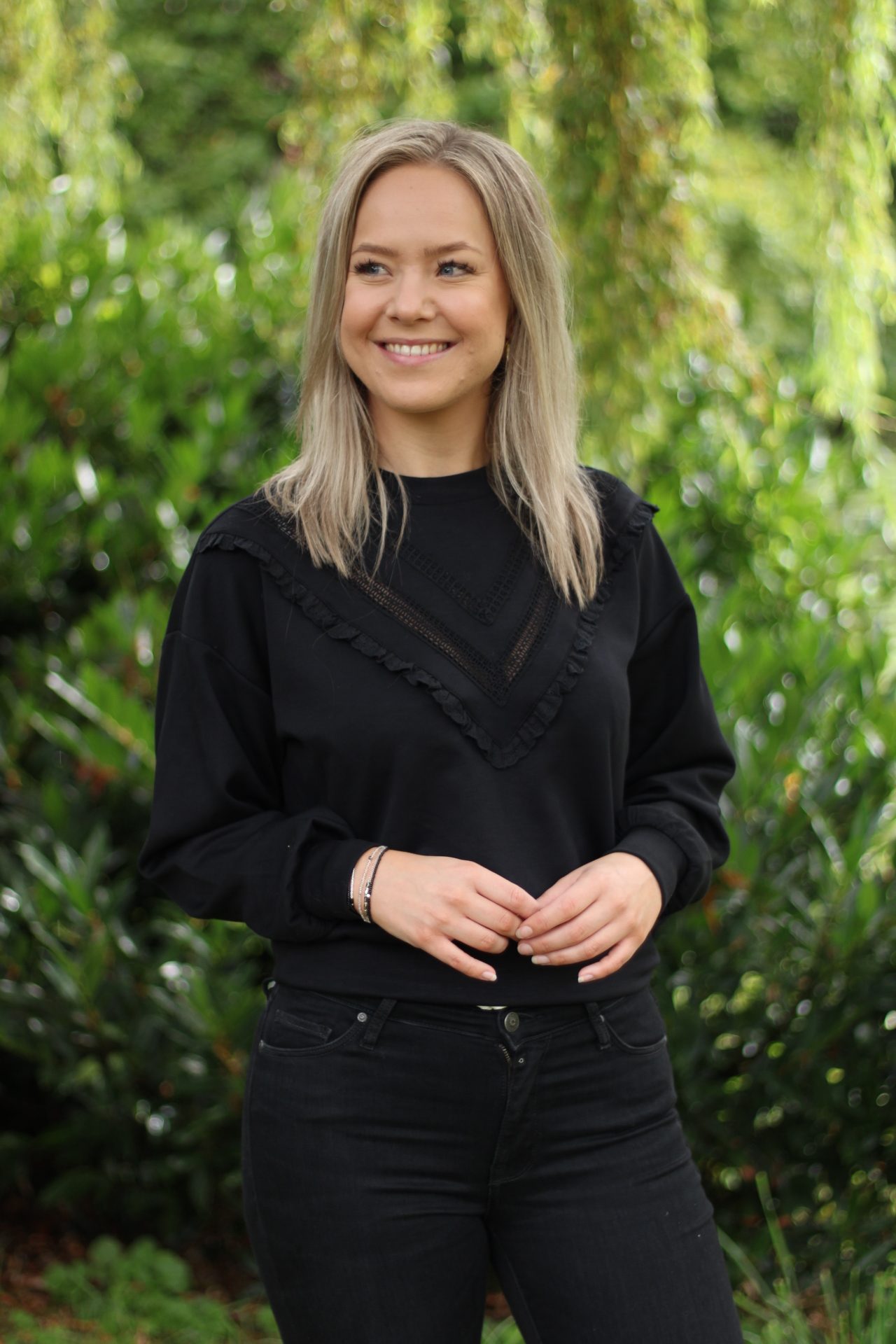 Culture - Bess Chabrina Sweatshirt - Black