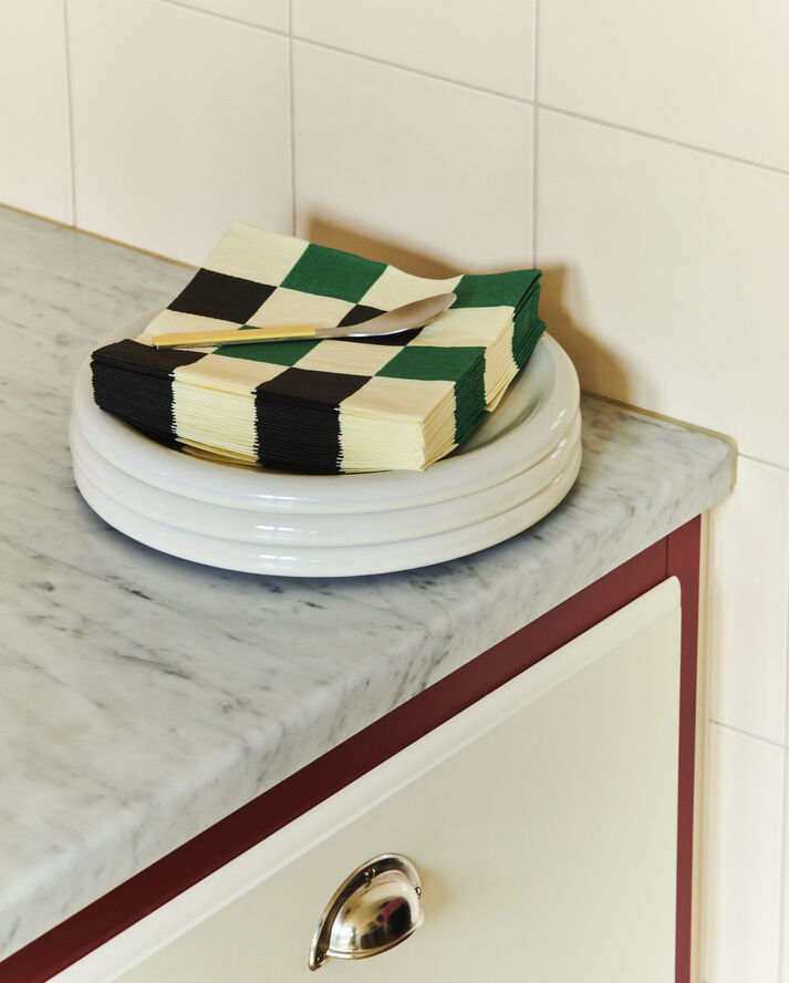 Hay Pattern Napkins-Set of 20 Lunch-Off-white, green and black M check