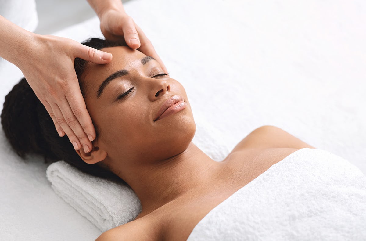 Gesichtsmassage in Bad Salzuflen als Geschenk