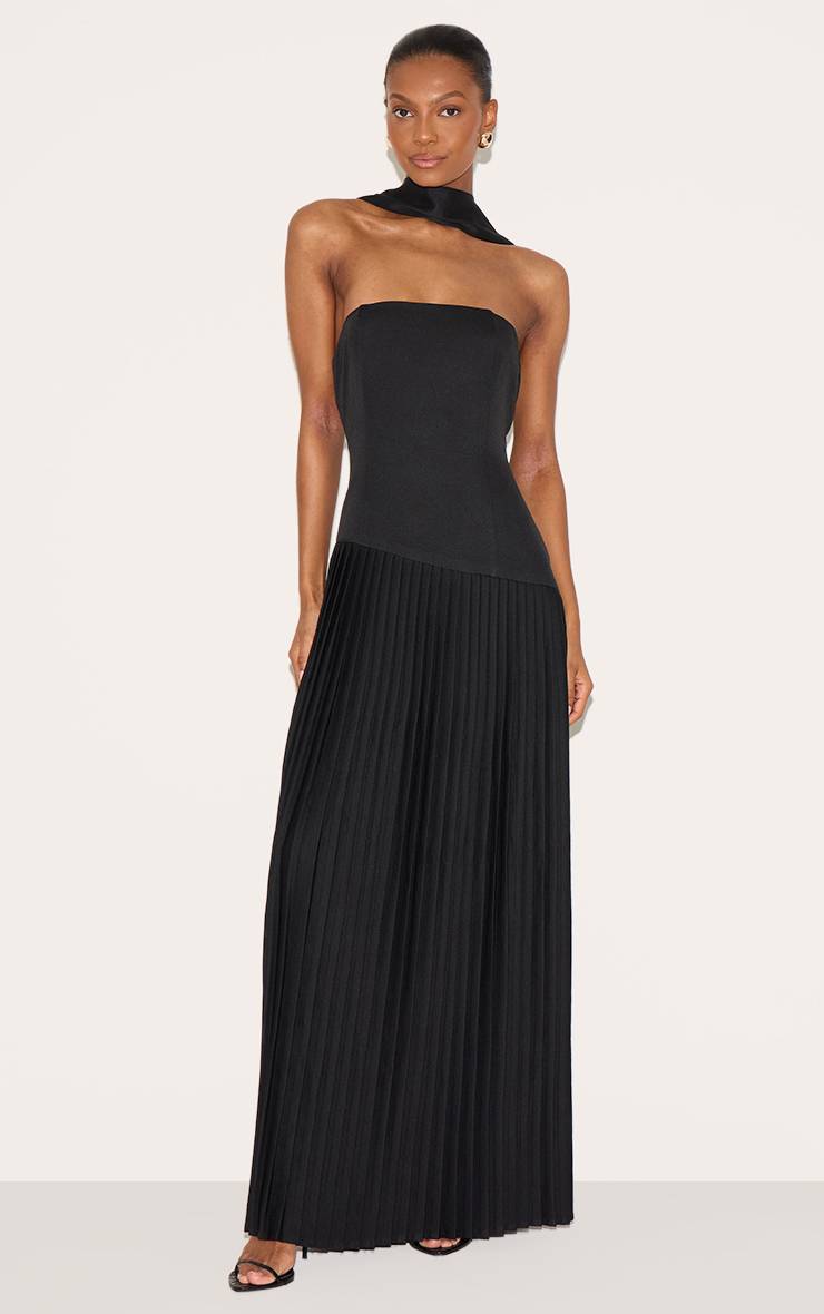 Noir Robe Maxi Plissée Asymétrique En Tissu Tissé