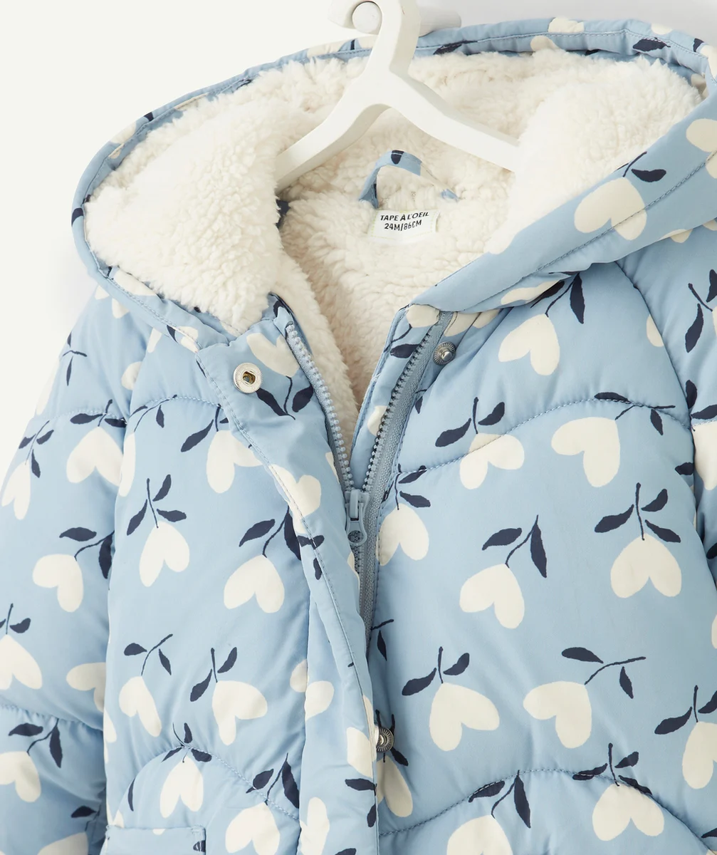 DOUDOUNE BÉBÉ FILLE EN REMBOURRAGE RECYCLÉ BLEU IMPRIMÉ CŒURS