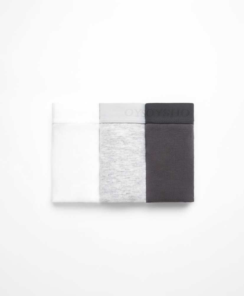 Conjunto de 3 calcinhas fio dental de algodão com logotipo.