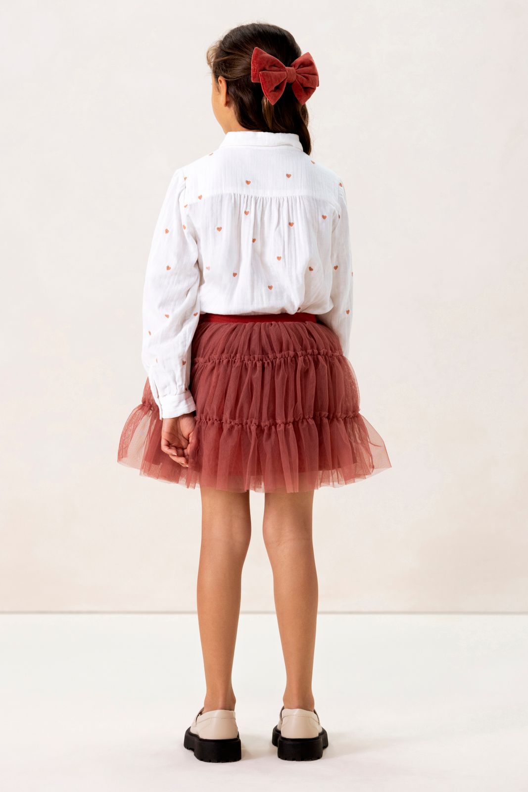 Witte blouse met embroidery hartjes