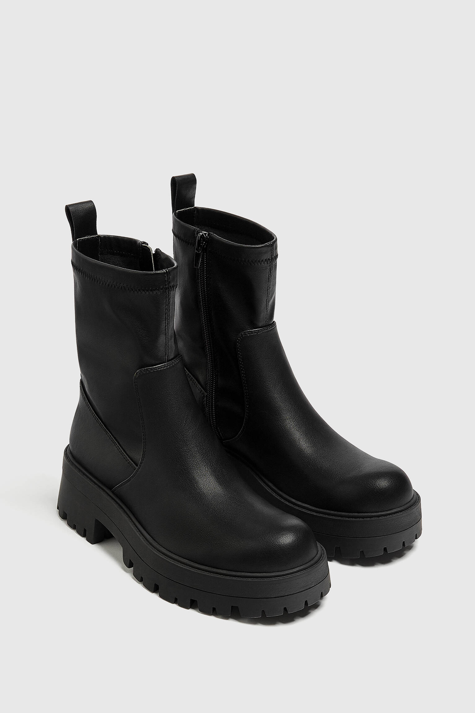 BOTA RETA ELÁSTICA - PRETA