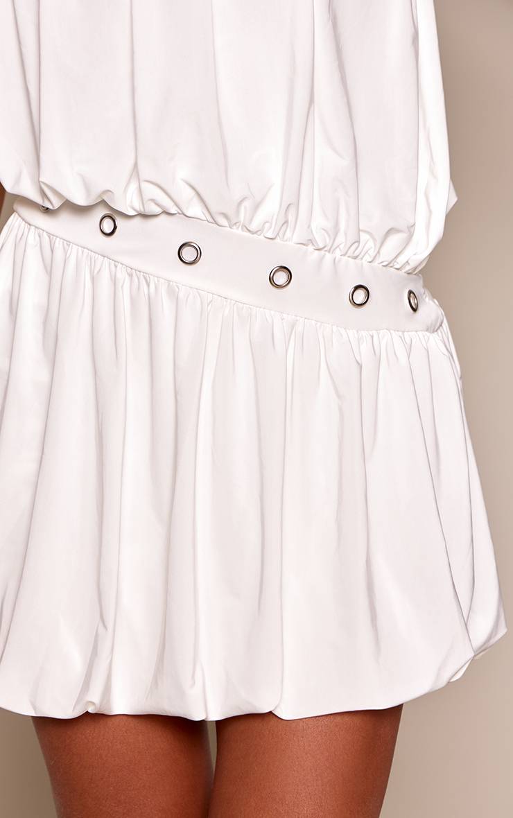 Blanc Robe Bouffante À Double Couche En Jersey Fluide Avec Détail Œillets