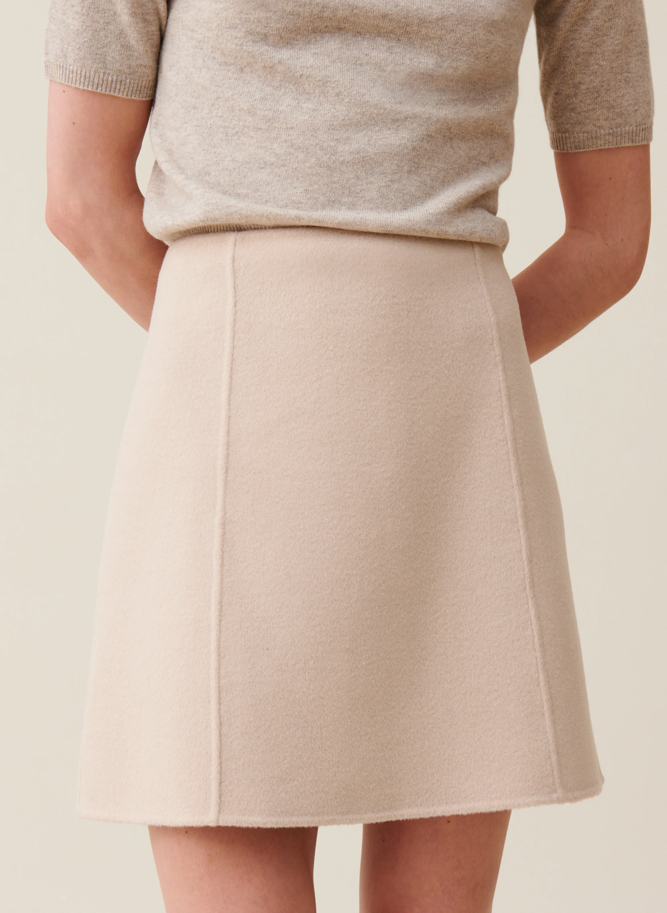 Jupe courte en laine mélangée | Beige