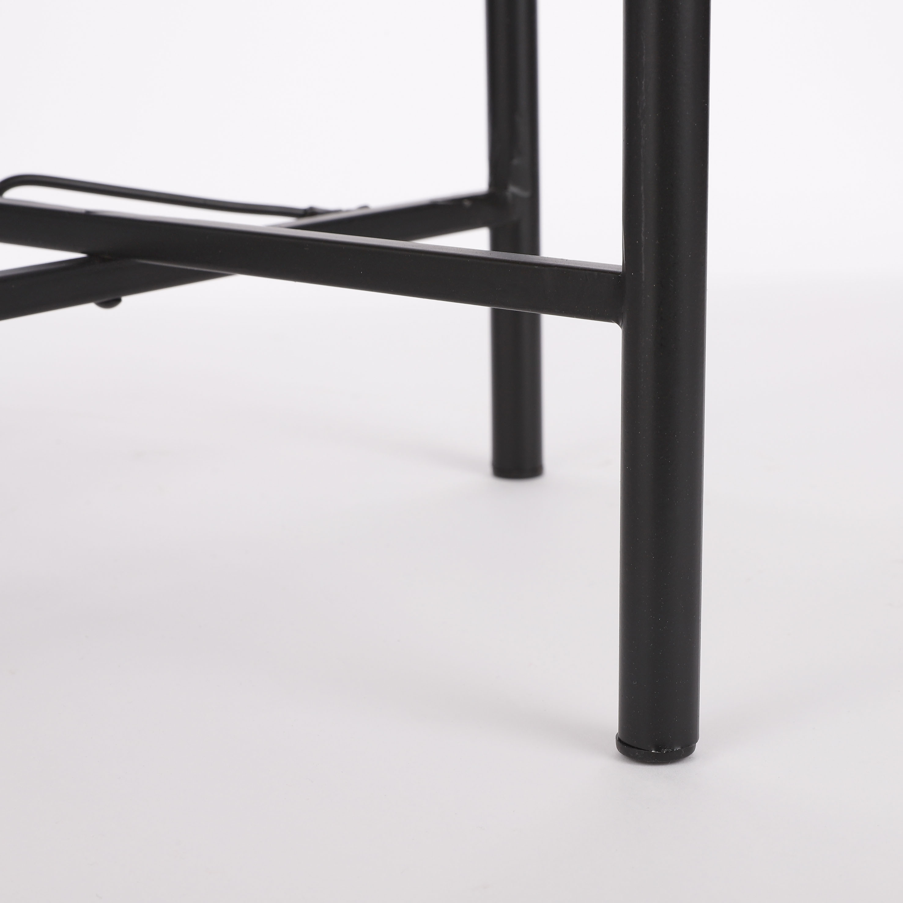Mica decorations - table d'appoint en rotin marron
