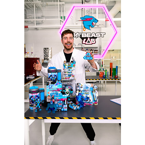 Mr.beast lab action figs iconic panther