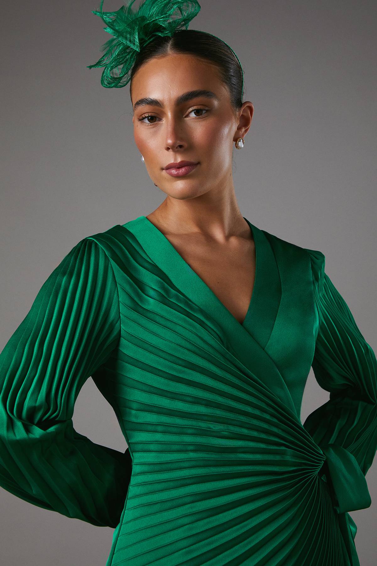 Coast Robe Portefeuille Plissée en Satin