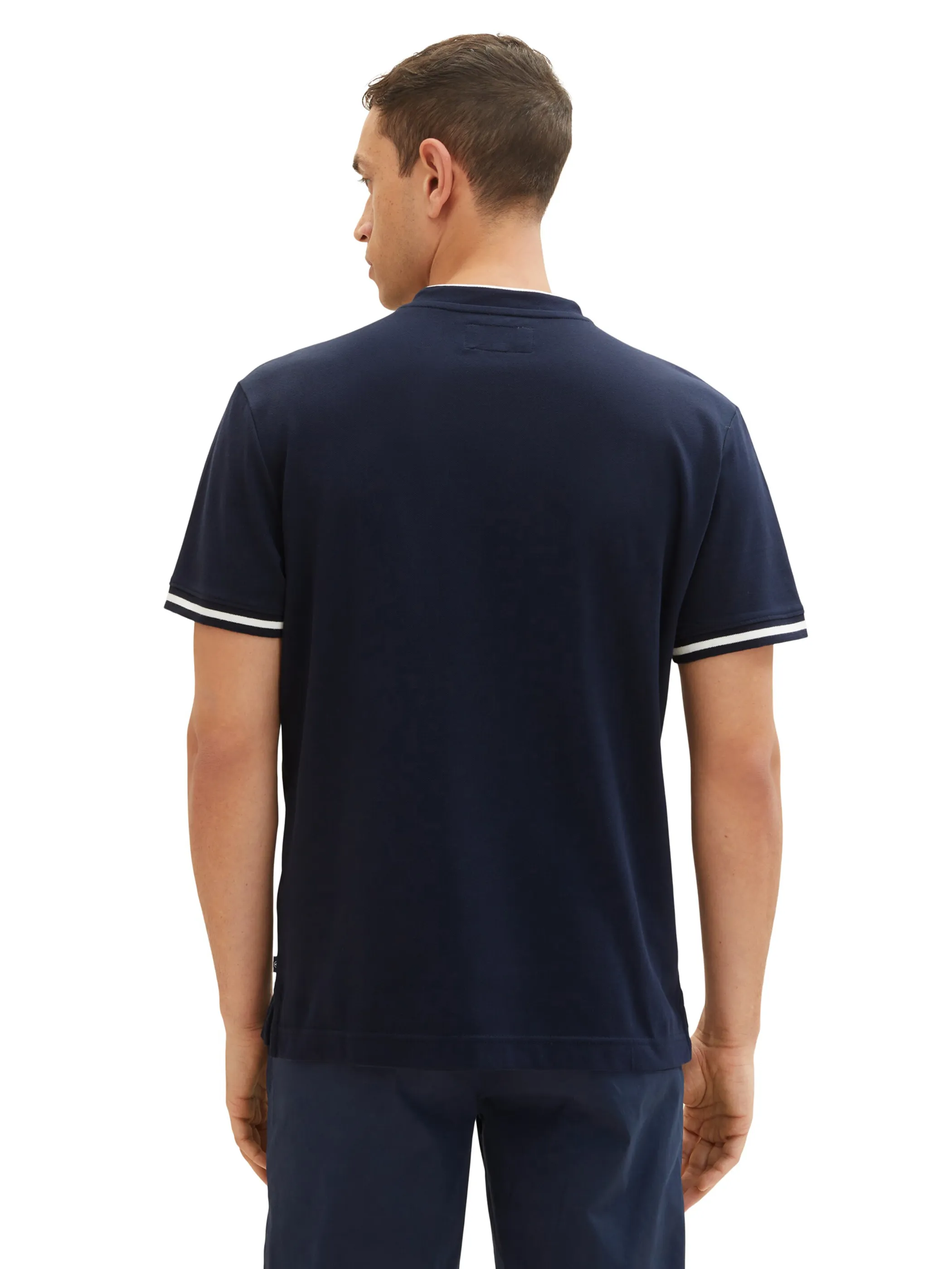 Herren Poloshirt mit kurzem Stehkragen