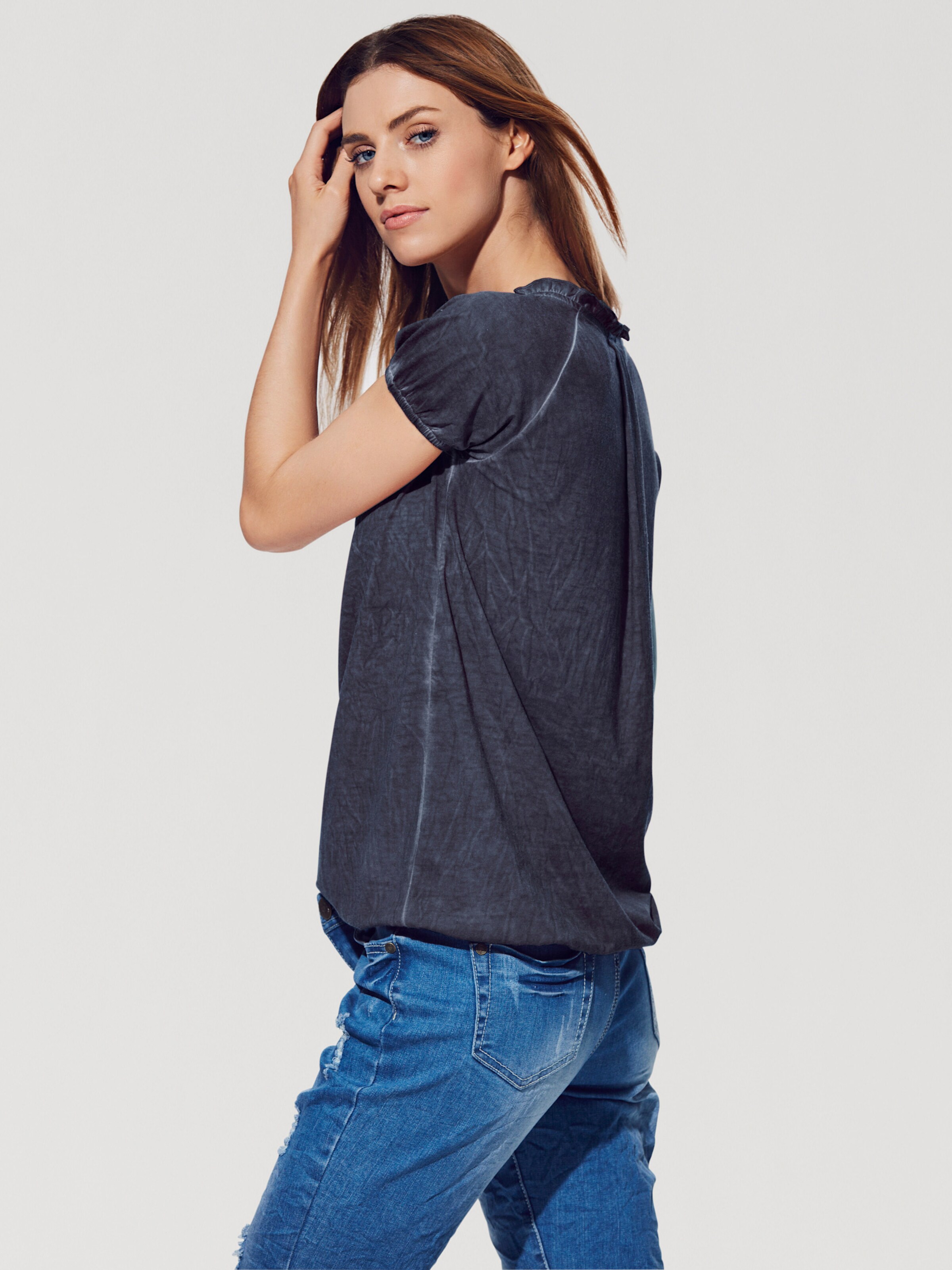 V-Shirt