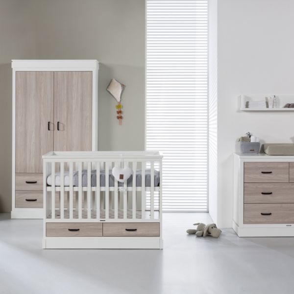 Kidsmill Newport Babykamer Wit / Eiken | Bed 60 x 120 cm   Commode