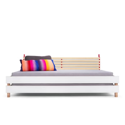 Bett Stiege, Stapelbar