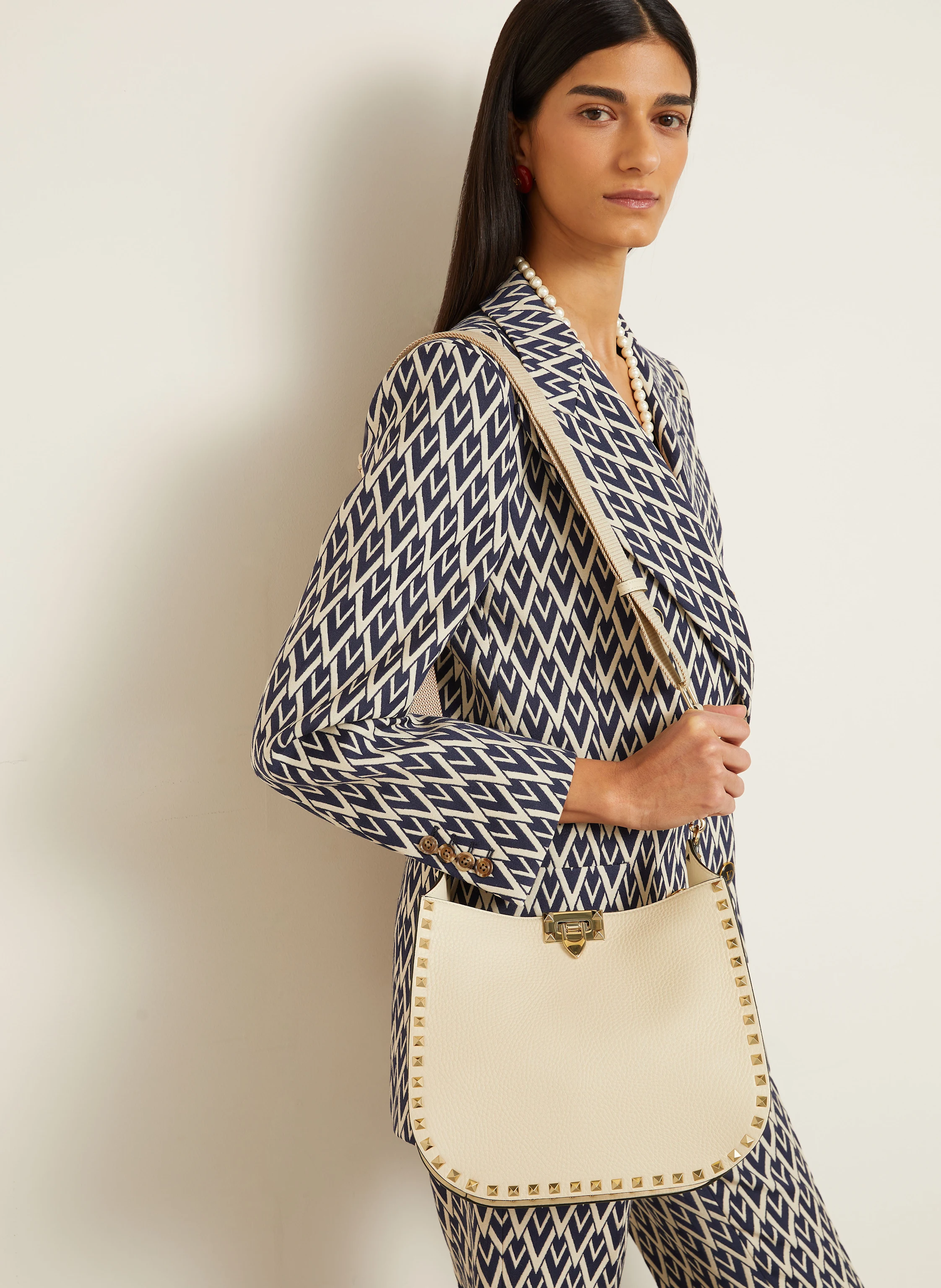 VALENTINO GARAVANI Schultertasche ROCKSTUD mit Nieten