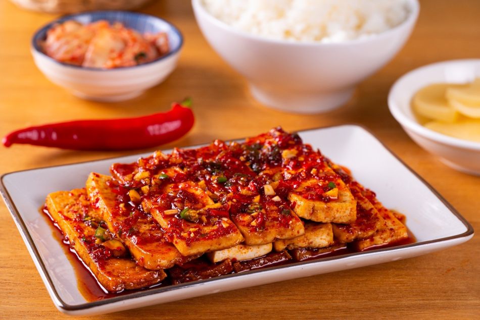Gebakken Tofu in zoete-pittige sojasaus