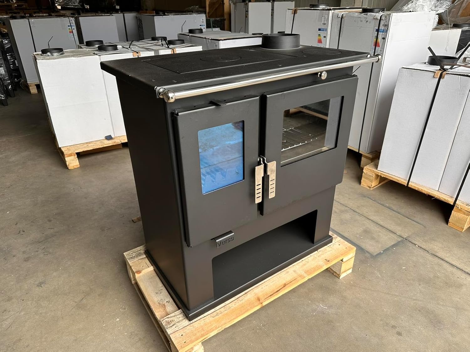 Verso Cs - Cuisinière à bois - 7,7 kW - Puissant four de cuisine avec style traditionnel et efficacité moderne - Noir