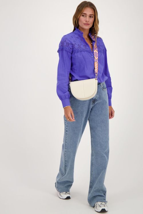 Paarse blouse met embroidery en ruffle kraag