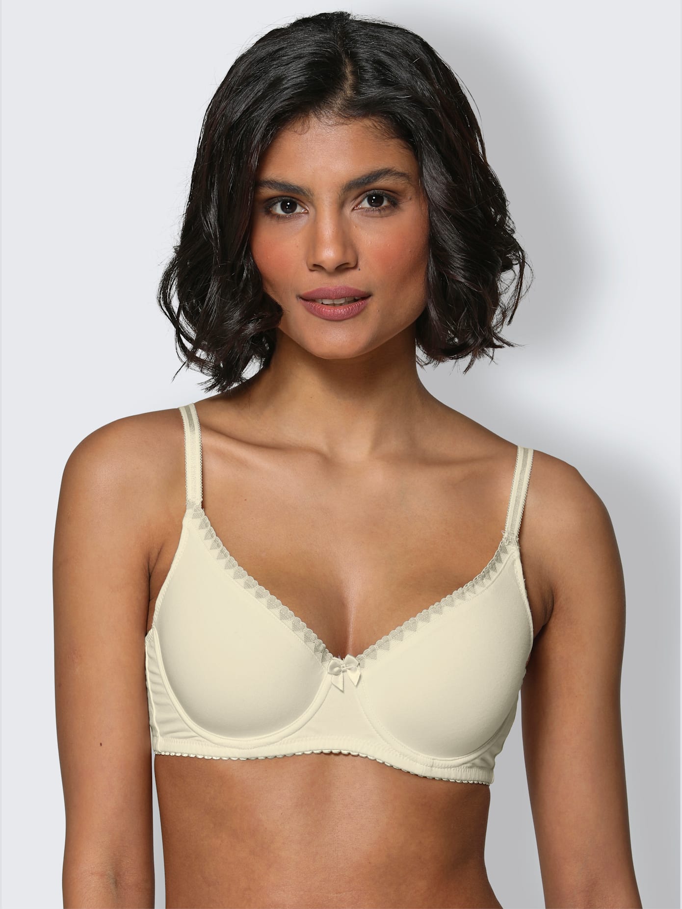 Soutien-gorge à armatures spécial t-shirt bon. a, b, c, d