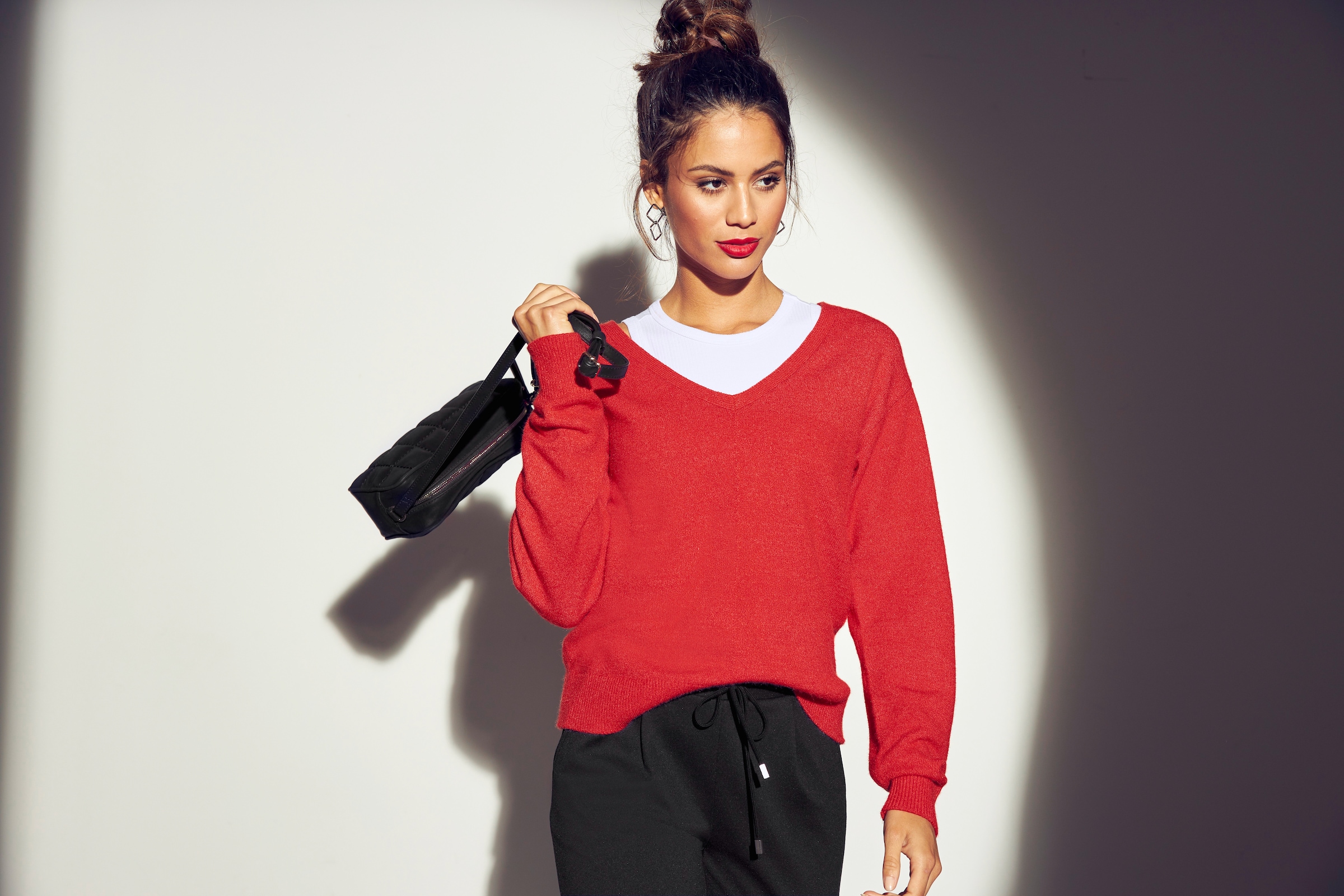 Tamaris V-Ausschnitt-Pullover , mit Frontbiese