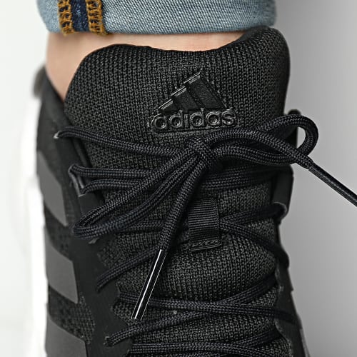 Baskets X9000L4 M S23669 Core Black Cloud White