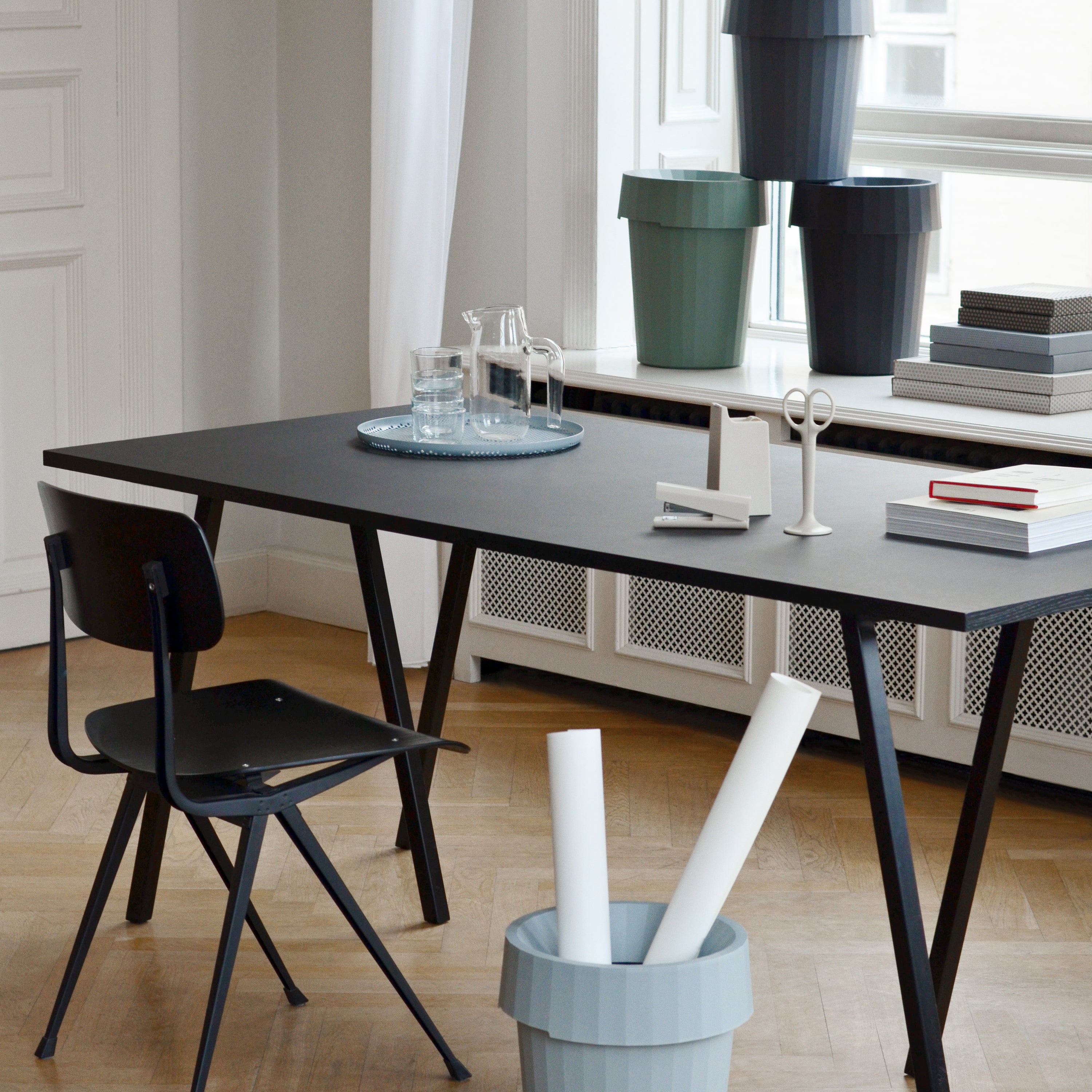 HAY Loop Stand Eettafel 180 x 87,5 cm - Zwart