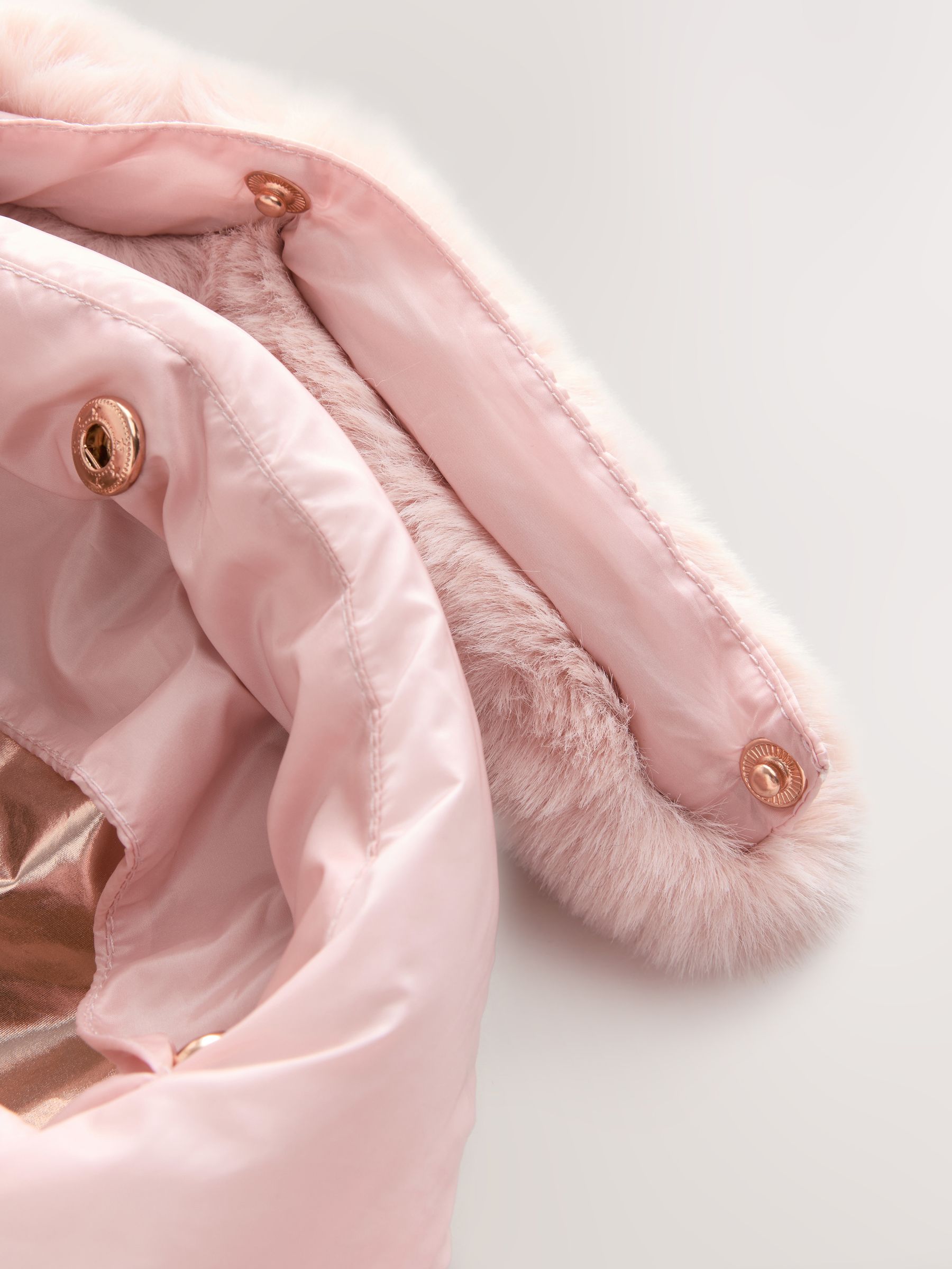 Roze - Baker by Ted Baker Regenbestendige gewatteerde jas met geschulpte rand en afneembare tas