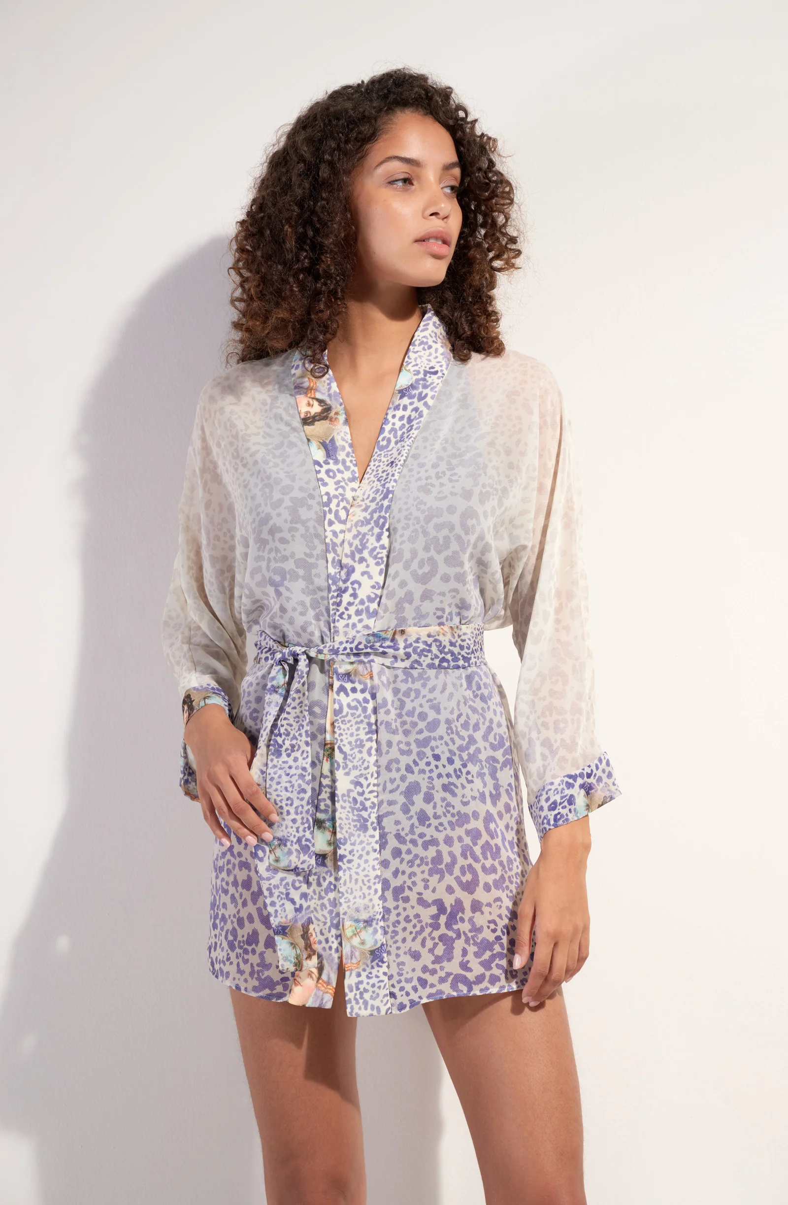 kanni Veste kimono en voile fixe semi-transparent imprimée Cuba