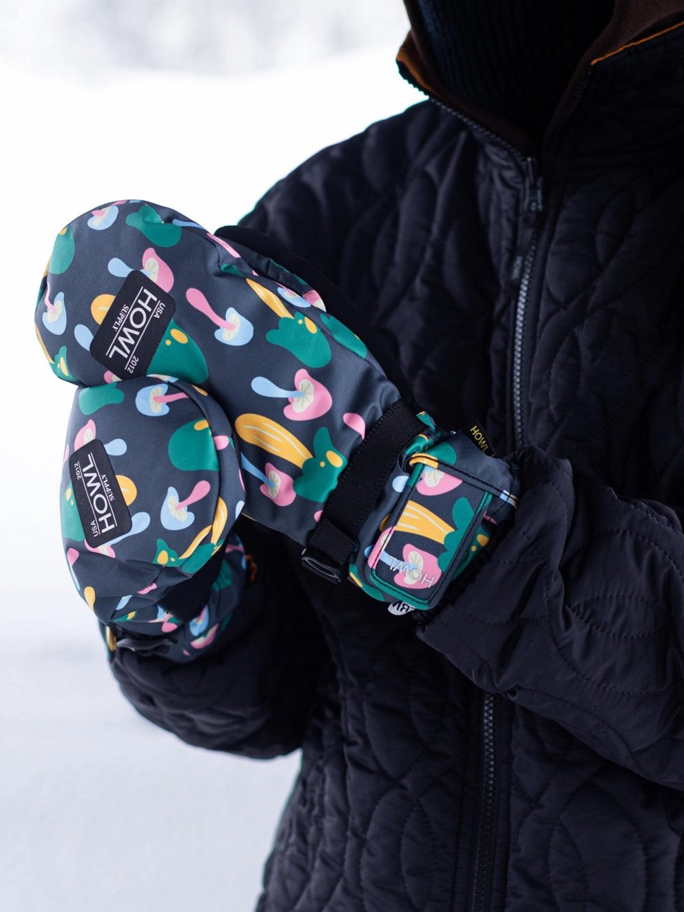 Howl Fairbanks Mittens mushroom