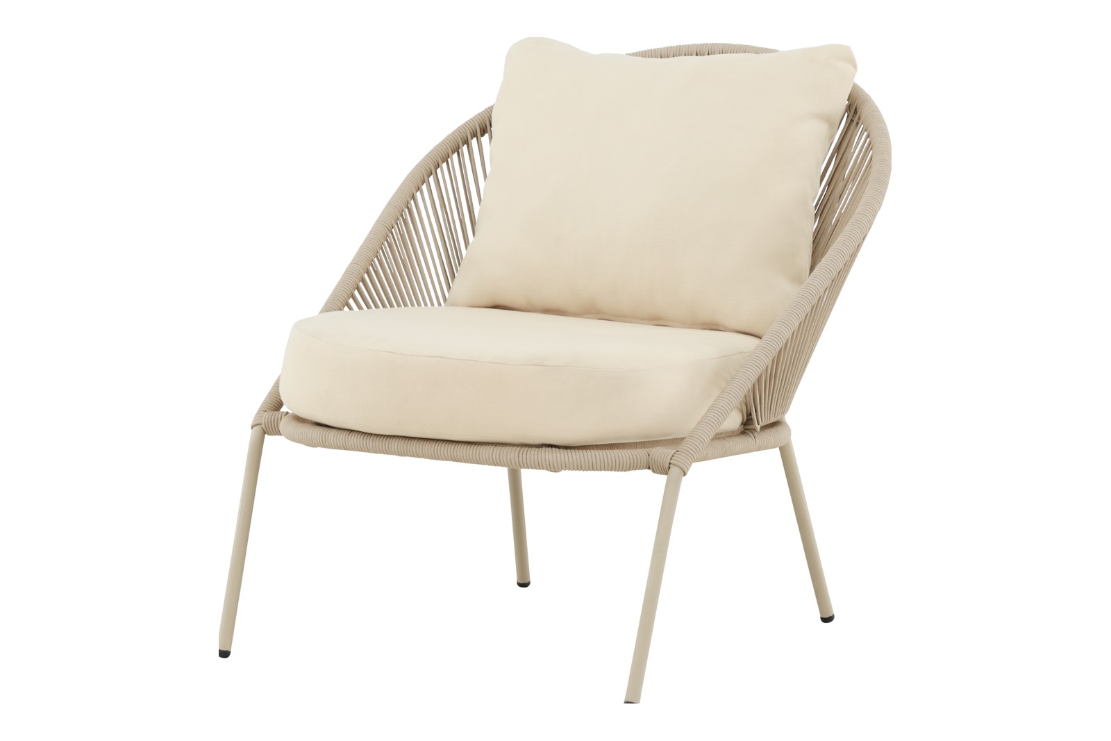 Lindos hagestol Hagestol med beiglakkert ramme, beige tau og med beige puter.