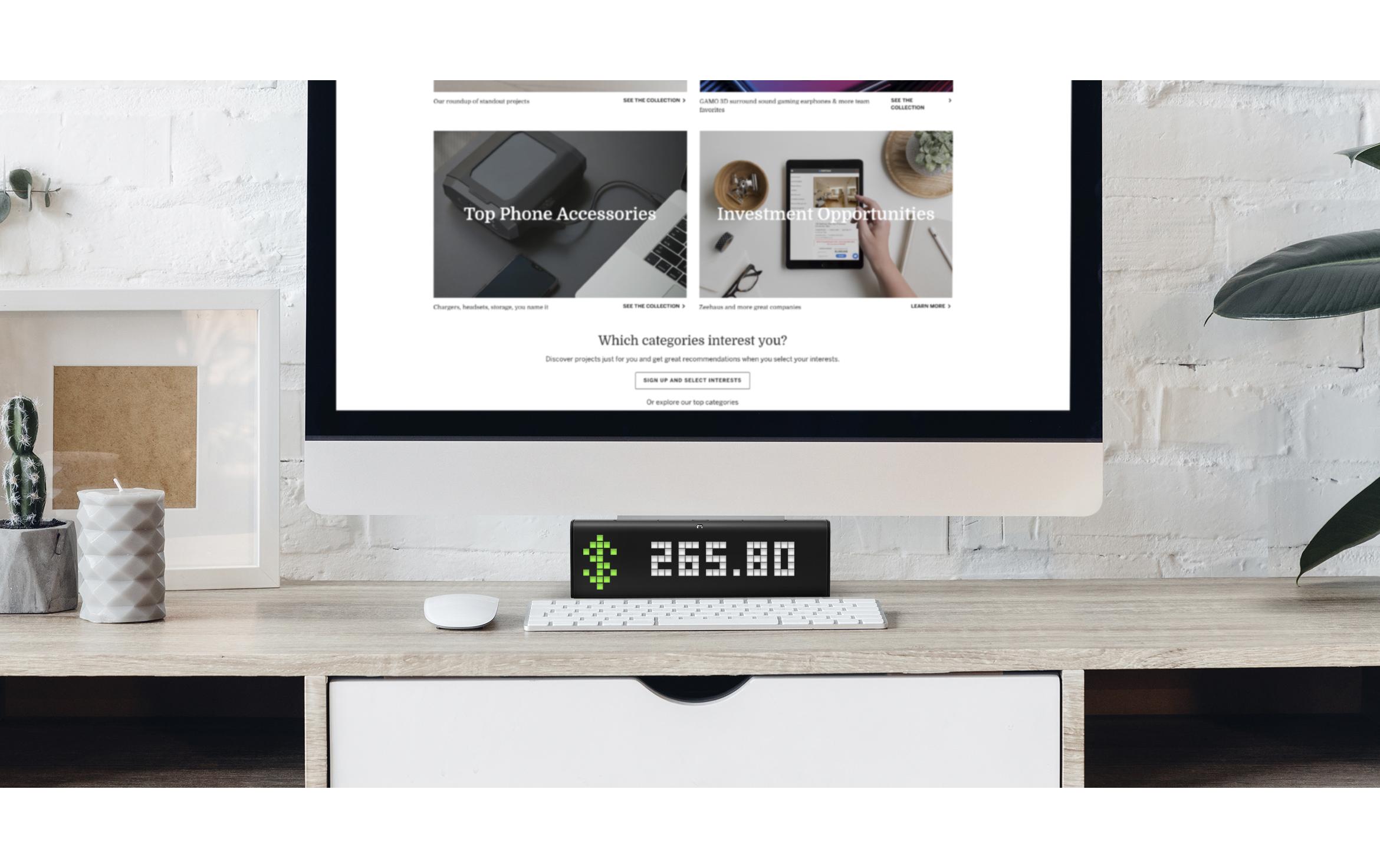Smart-Display LaMetric Time<br>LaMetric TIME Tischuhr für Smart Home