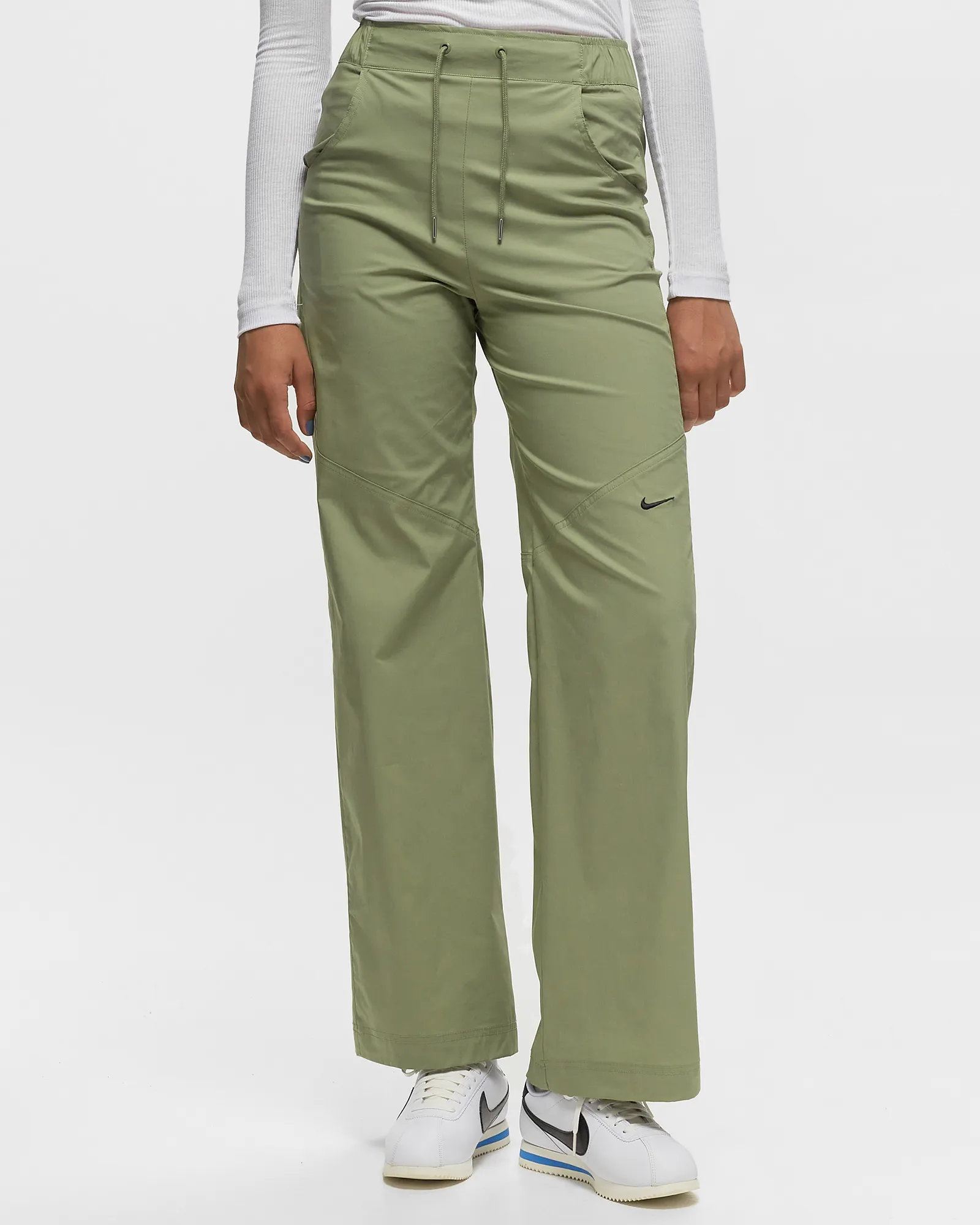 Nike W Sportswear Essentials Woven High-Rise Trousers