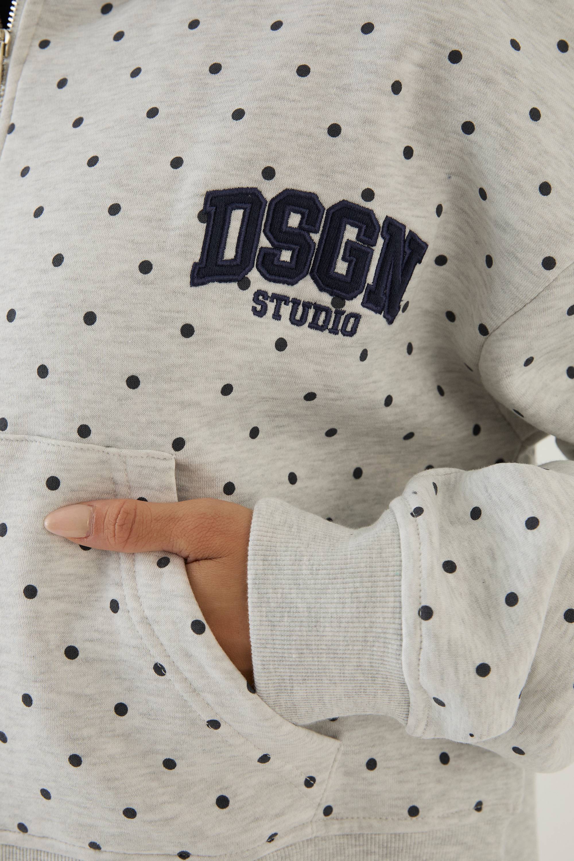 Sweat À Casynthétiqueche Court Boxy Avec Appliqué À Pois Dsgn Studio