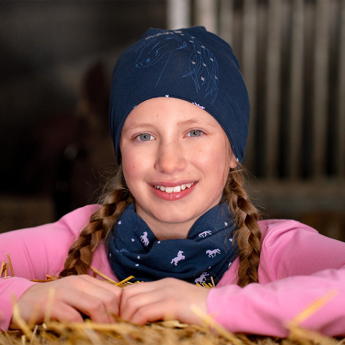 Yigga Mädchen Beanie mit Pferde-Motiv dunkelblau