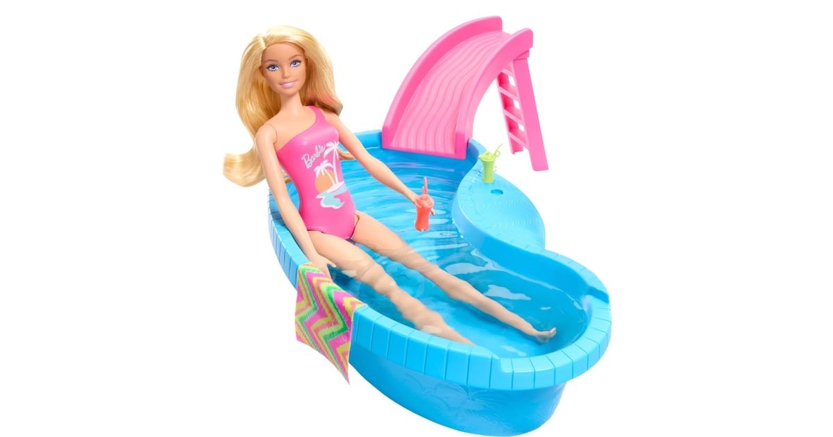 BarbieBlonde pop met zwembad en glijbaan
