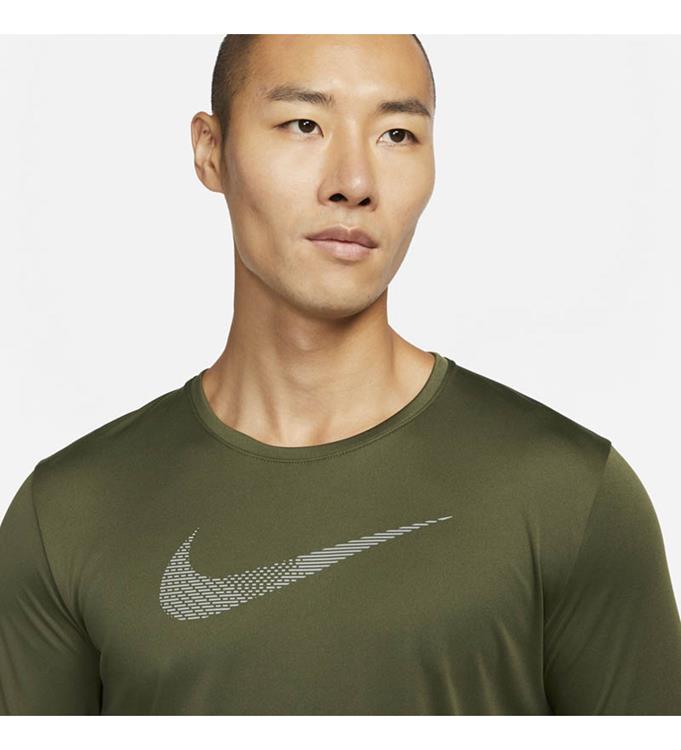 Nike Men Dri-FIT UV Run Division Hardloopshirt