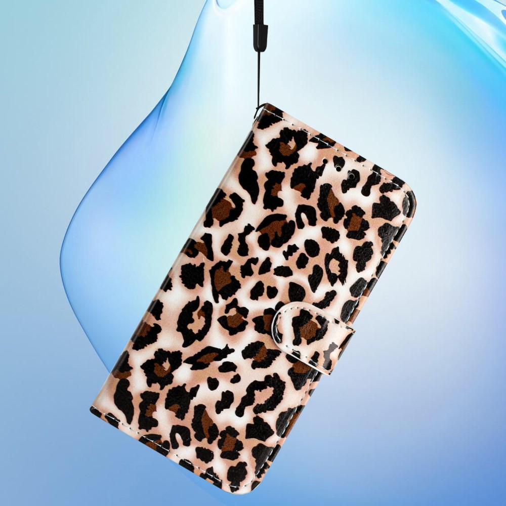 iPhone 16 Pro Leder Tasche Hülle mit Kartenfach Leo Print