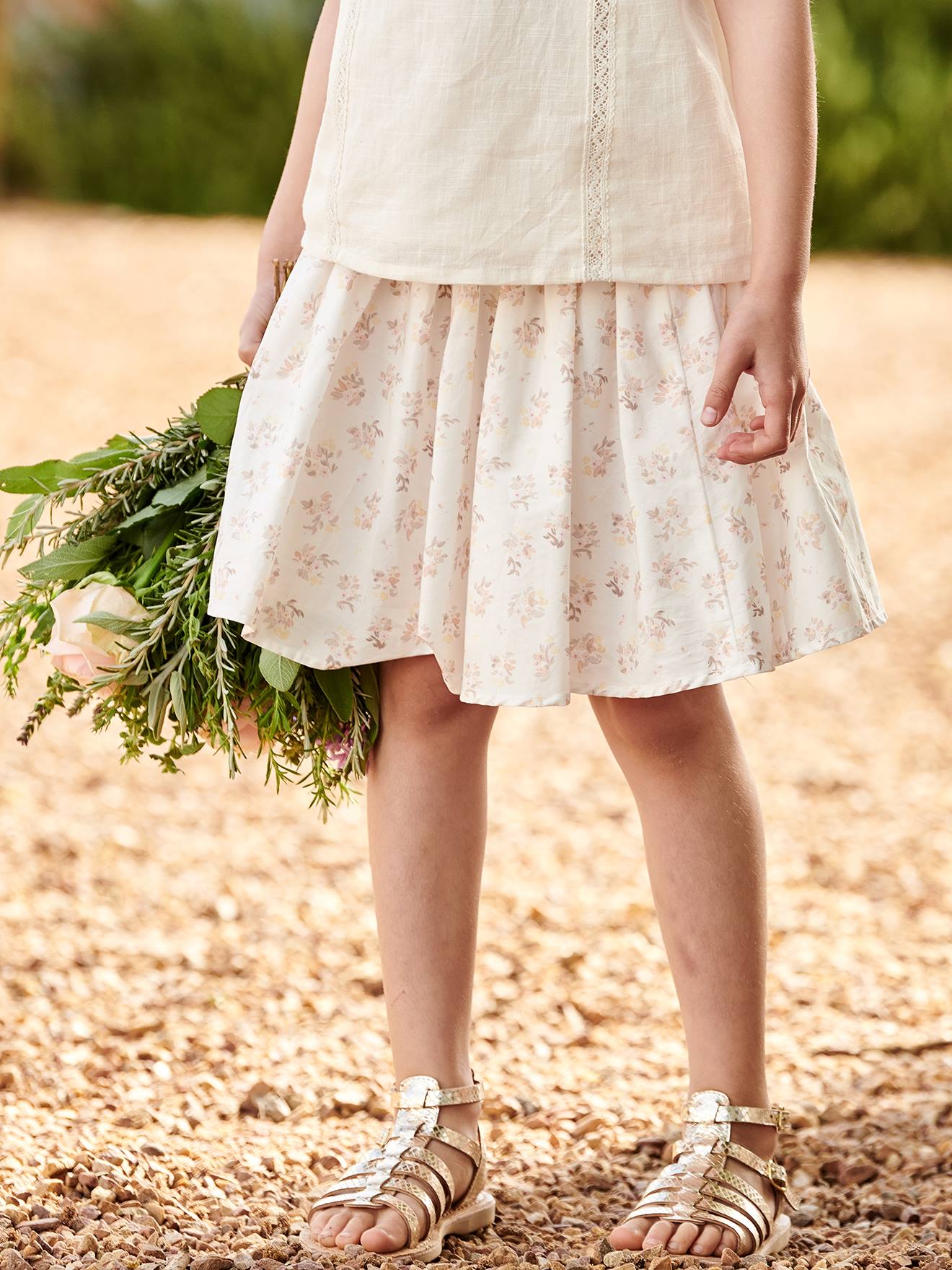 Saia floral para festa infantil, cor off-white