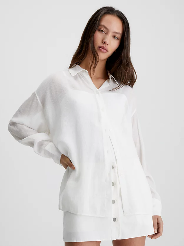 Camisa aberta nas costas em rayon com babados