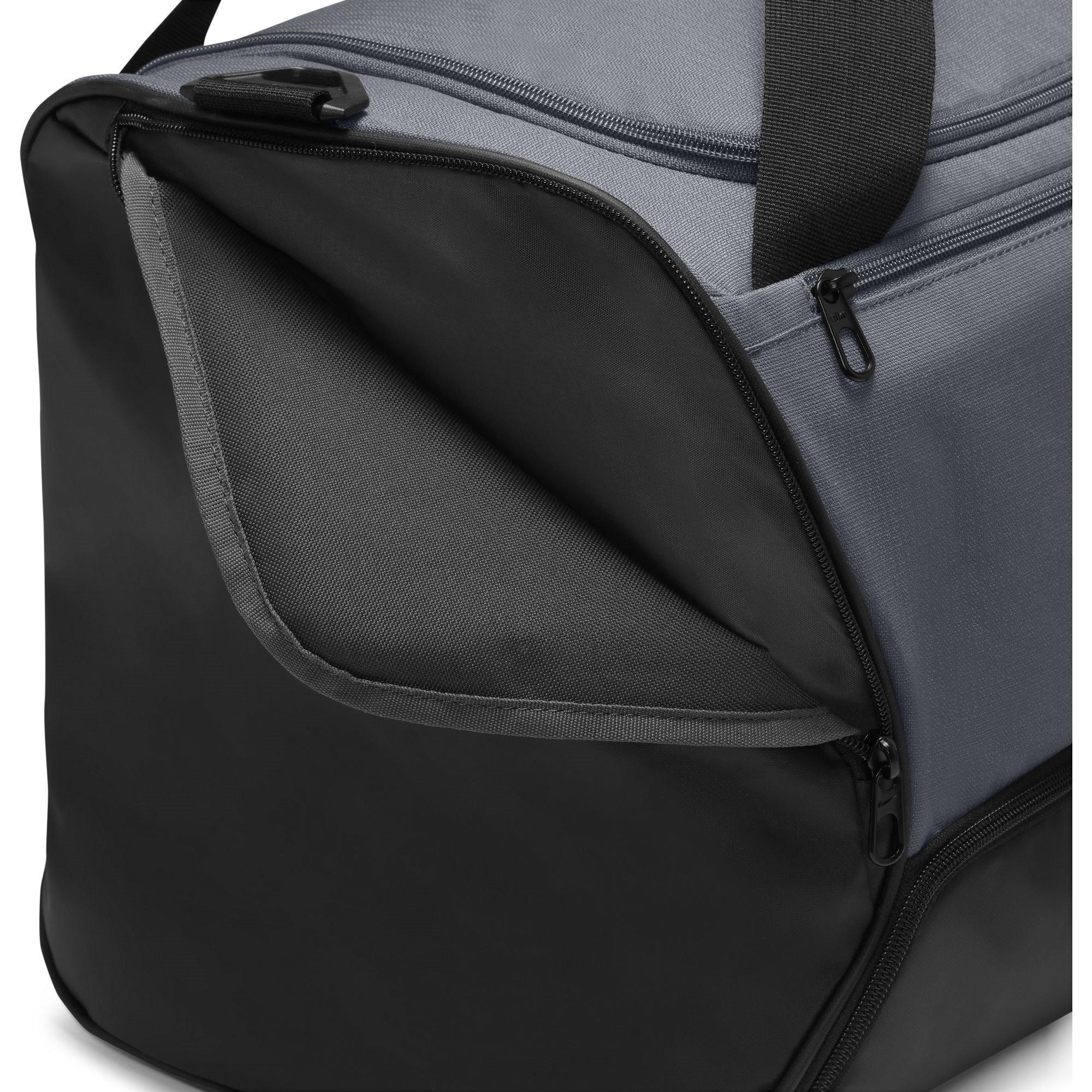 Nike Brasilia Medium Holdall