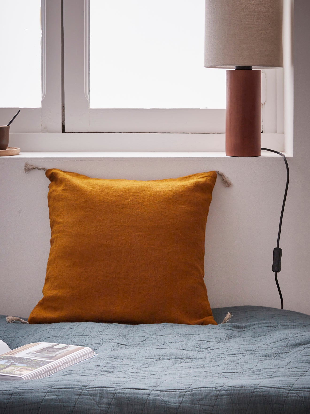 Taie de coussin lin et pompons
