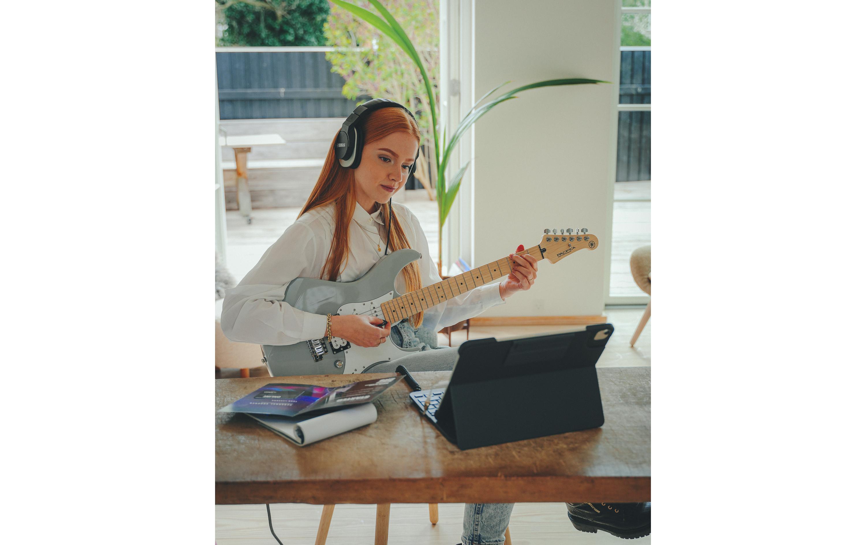 E-Gitarre PACIFICA 112 VM – Sonic Pink<br>E-Gitarre für Anfänger