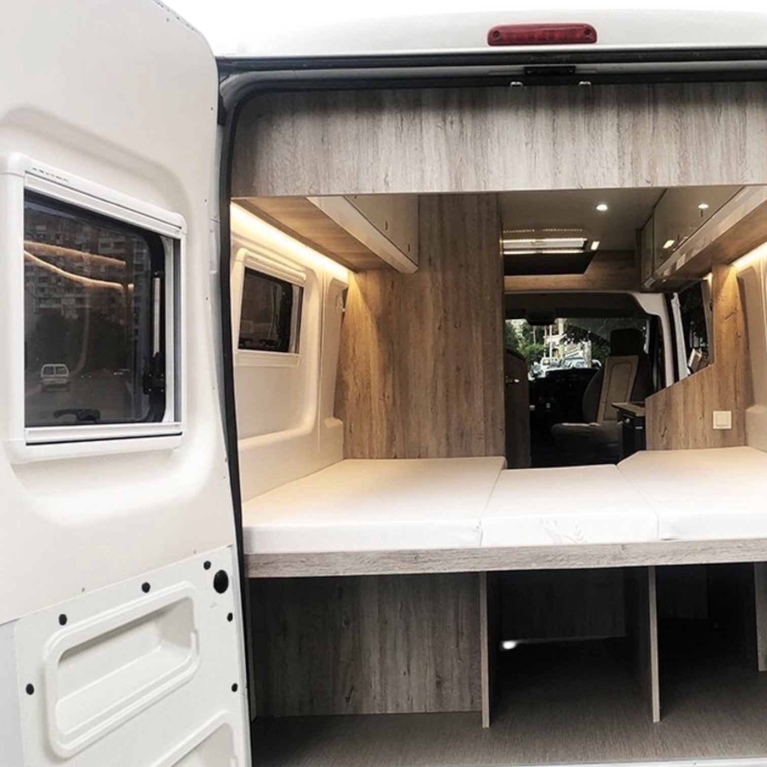 Masis Polyester paneel L achterdeur - Ducato/Boxer/Jumper > 2006