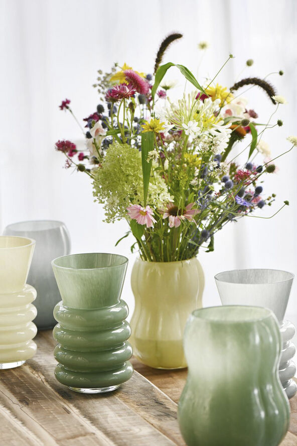 Ib Laursen Vase m/riller Veneto gennemfarvet grønt glas Grøn
