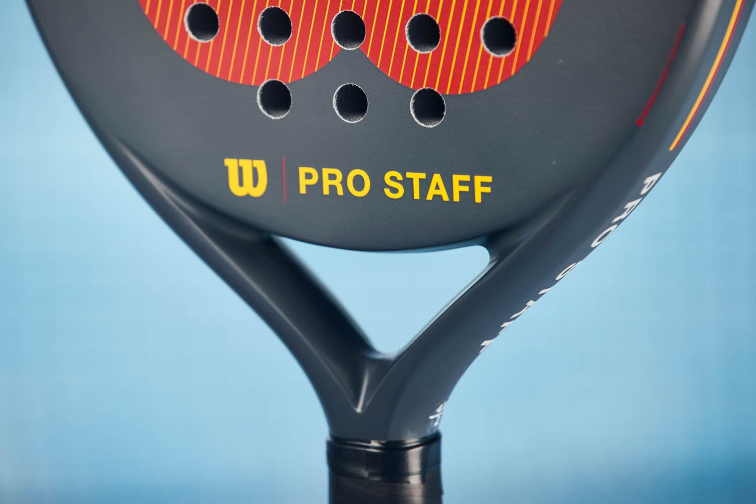 Wilson  Pro Staff Team V2