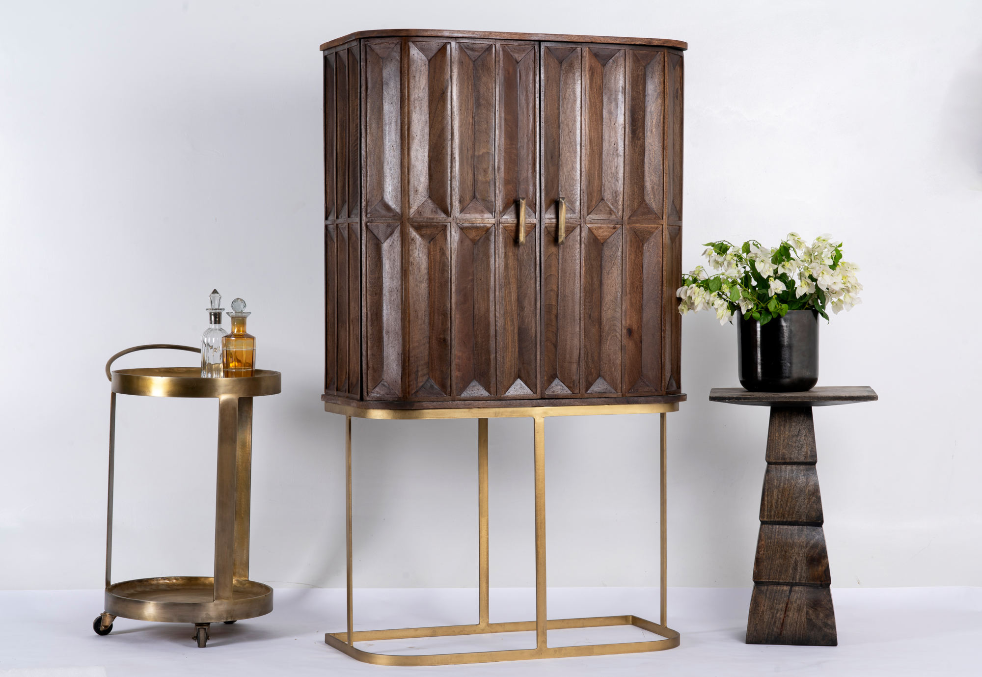 Dressoir Aparajeet #1