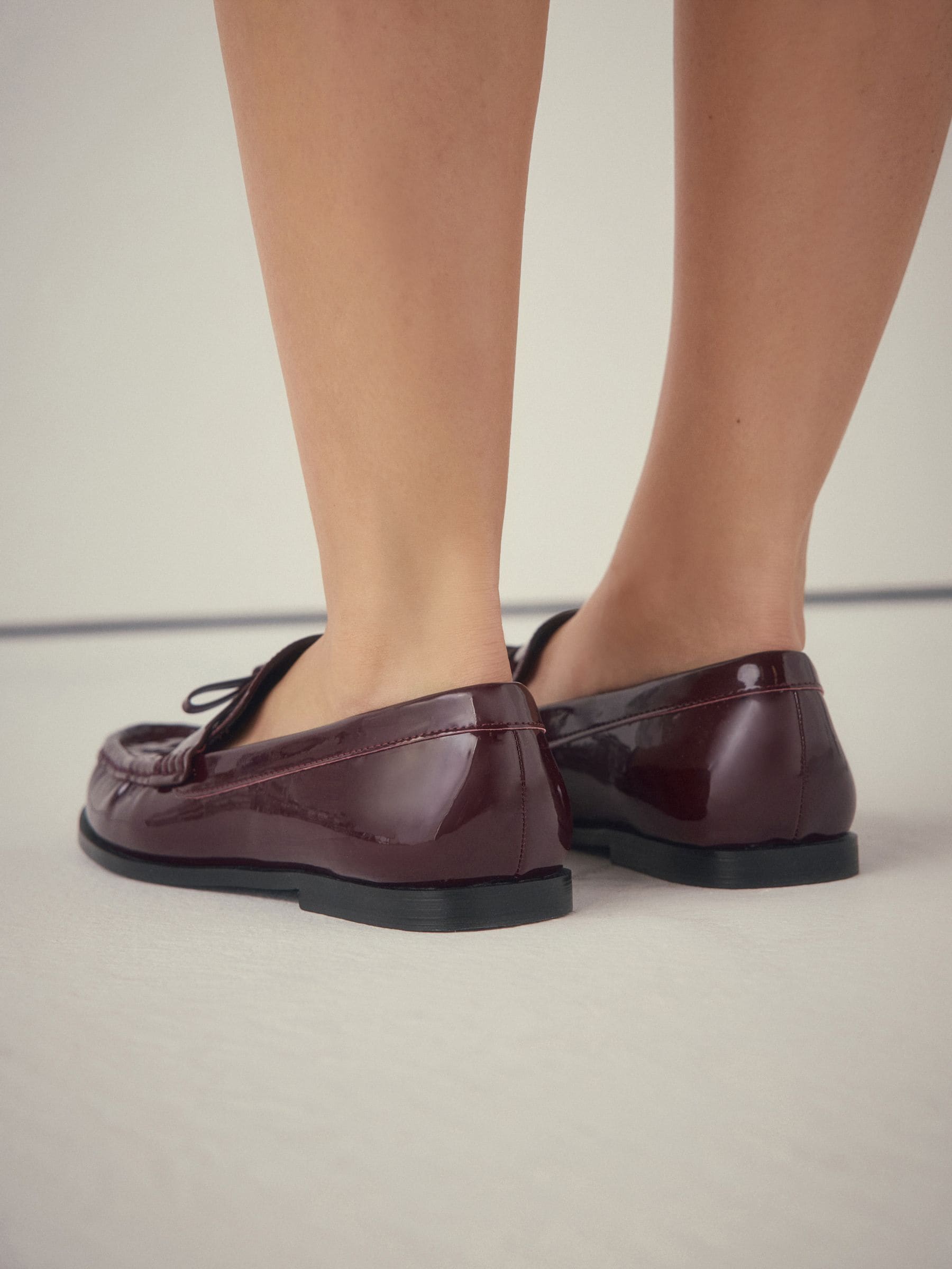 Bordeauxrood - Forever Comfort® Bow Detail Ruched Toe Loafers
