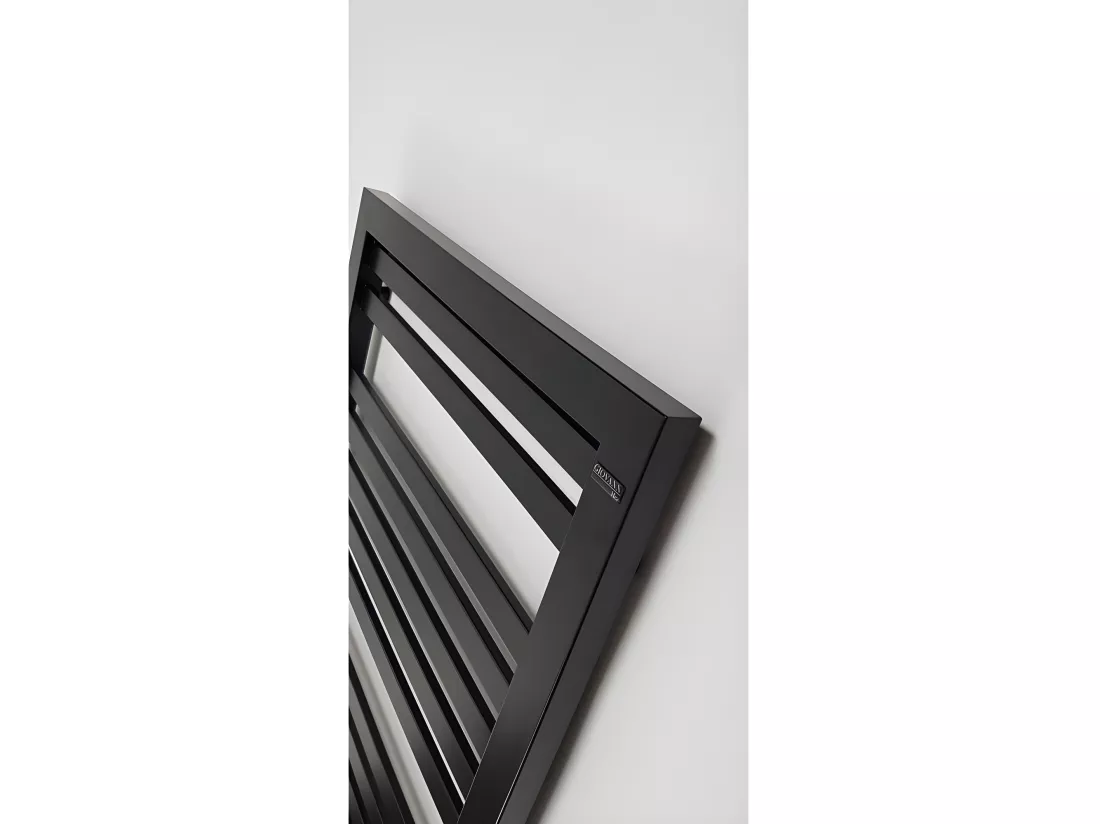 Radiateur sèche-serviettes eau chaude design KLEA 128 x 54 cm noir mat